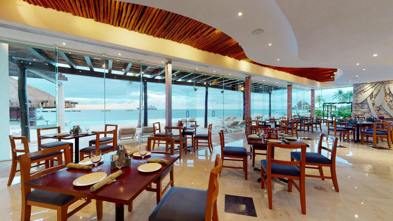 그랜드 파크 로얄 코수멜 - 올인클루시브 외부 사진 Restaurant at the hotel